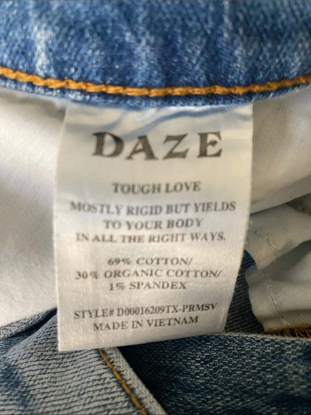 DAZE Light Wash Straight Jeans — Women's Casual Mid-Rise